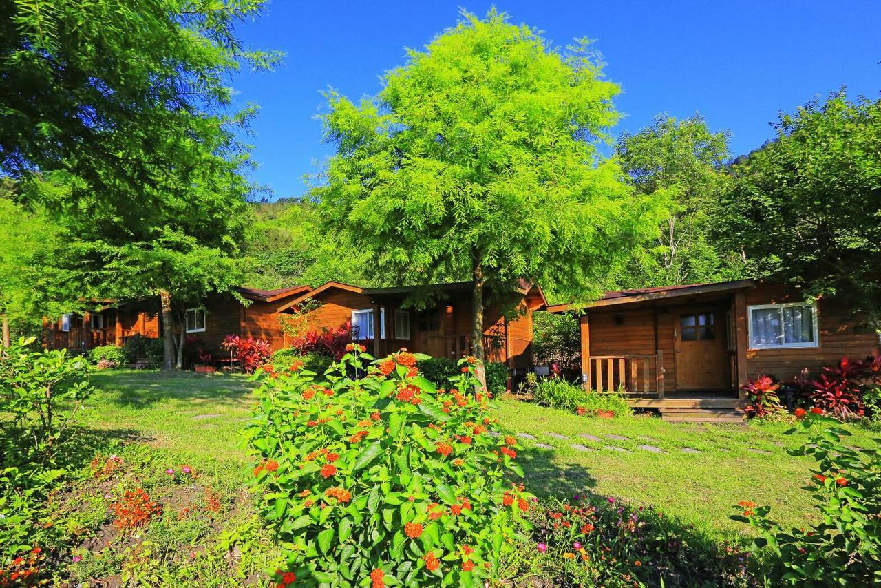 Locasu Bed & Breakfast Datong Bagian luar foto